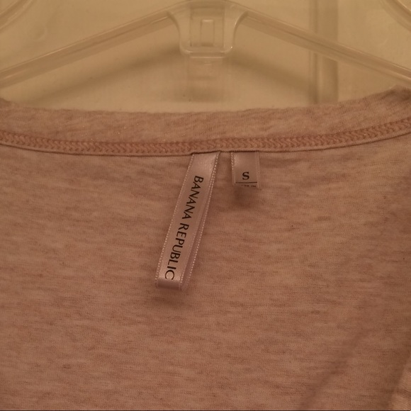 2 for $15 Banana Republic V-Neck TShirt - Bundle - Picture 2 of 3